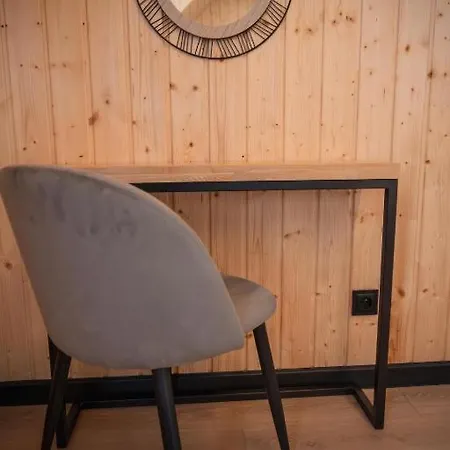 Mistral Apartment *